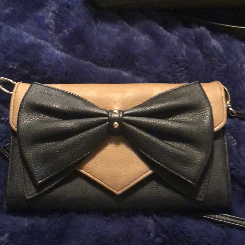 Betsey Johnson small crossover